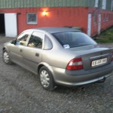 Opel vectra B, Byttet