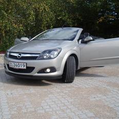 Opel astra twin top