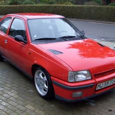 Opel Kadett 1.3 S