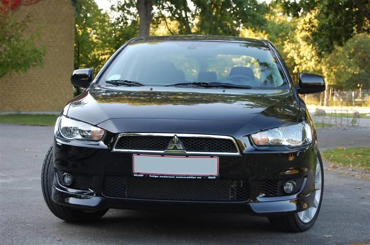 Mitsubishi Lancer Sport Sedan billede 1