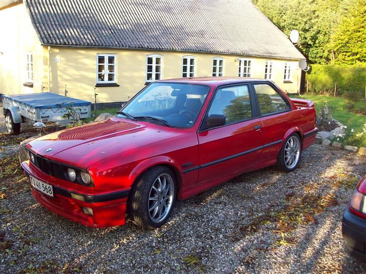 BMW 318i ''røde lyn'' solgt  billede 12