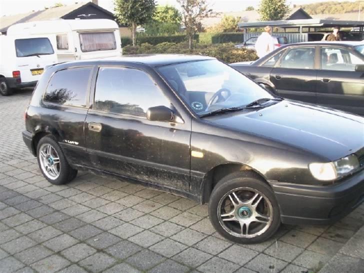 Nissan sunny twin cam    SOLGT billede 1