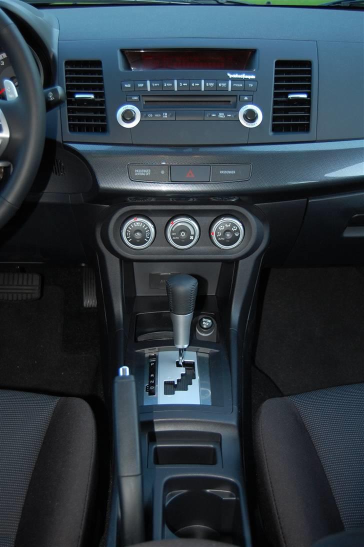 Mitsubishi Lancer Sport Sedan billede 9