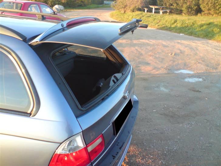 BMW 318i Touring E46 SOLGT billede 6