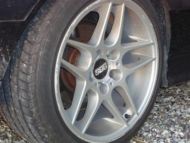 BMW e36 320 alt m3  - baghjul 245/40 17 på 9.5 fælje billede 9