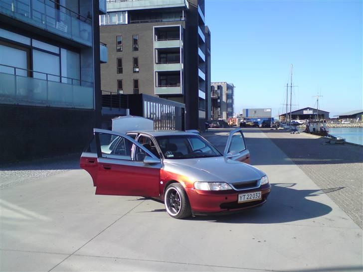 Opel Vectra B 1600 16V  SOLGT  billede 2