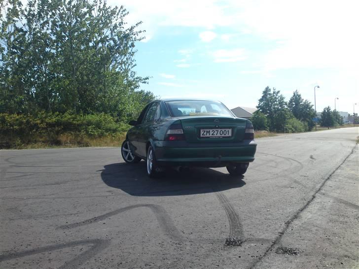 Opel Vectra 2.0 CD . Solgt billede 3