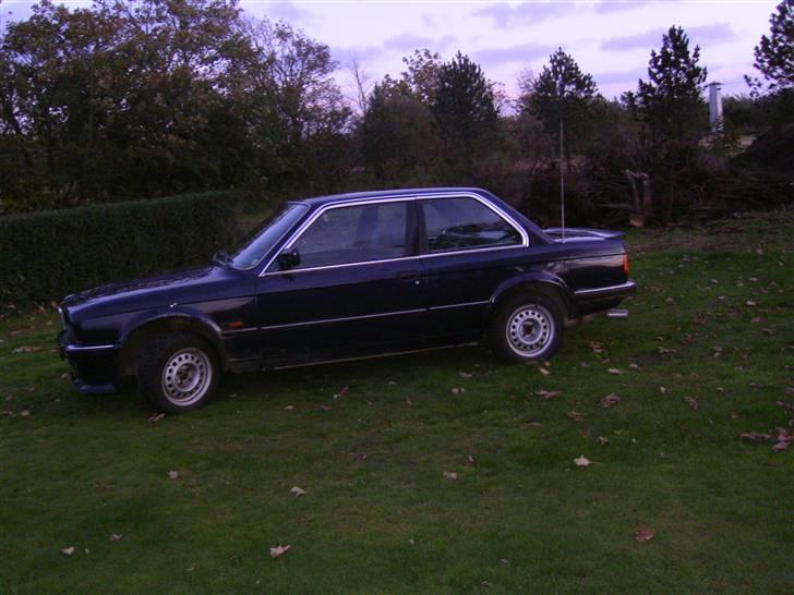 BMW e 30  318 I  ( tilslag) billede 2