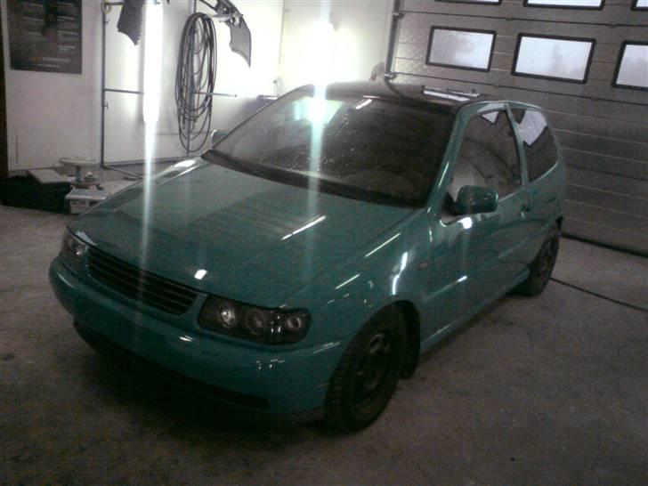 VW Polo 6N "Greenline"  - Så er den nymalet og har får black roof ;-) billede 10