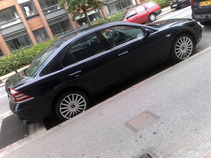 Ford Mondeo Ghia X billede 1