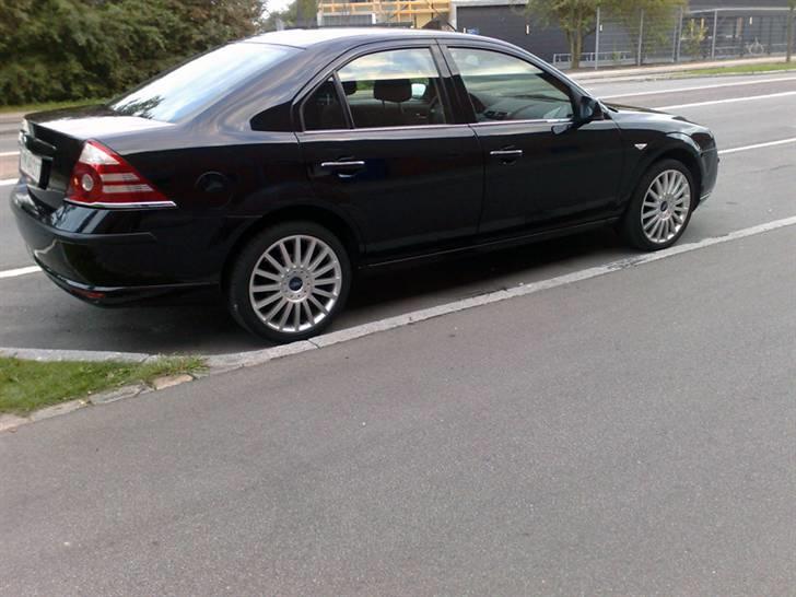 Ford Mondeo Ghia X billede 2