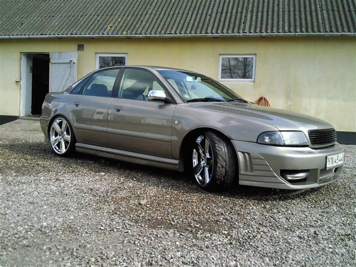 Audi A4 1.8T *solgt* billede 4