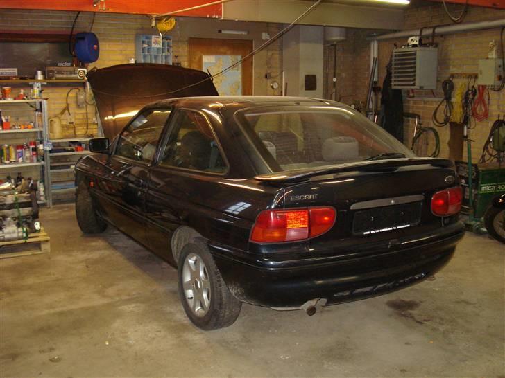 Ford Escort 1,8i Sport  billede 11