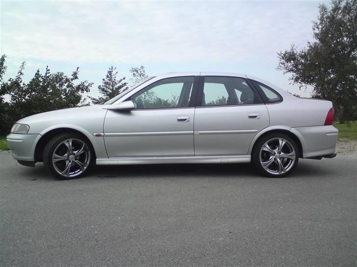 Opel Vectra B GL+ [solgt] billede 2