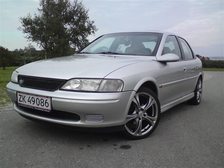 Opel Vectra B GL+ [solgt] billede 6