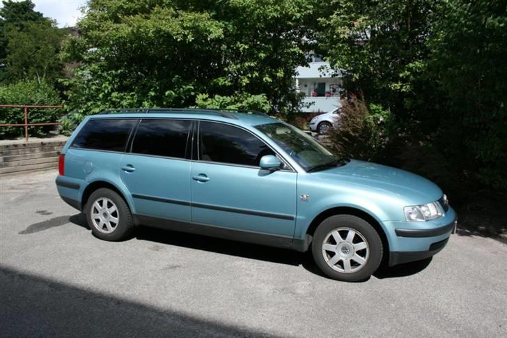 VW Passat 1.9 tdi  SOLGT billede 1