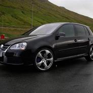 VW Golf R32