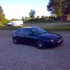 Mazda 323F Solgt!!