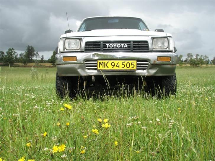 Toyota Hilux 4x4 2,4td solgt - lidt buller vil der jo komme billede 14