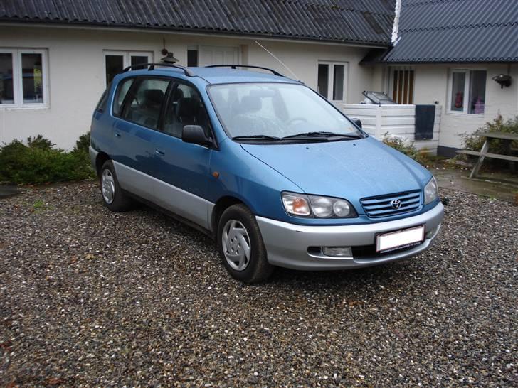 Toyota picnic billede 5