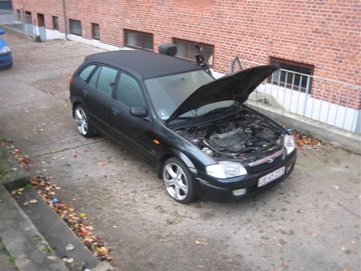 Mazda 323F DITD billede 6