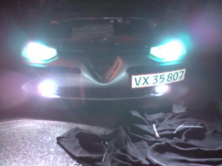 Alfa Romeo 156 2,0 T.Spark **solgt** - frisk monteret xenon i tågelygterne. billede 9