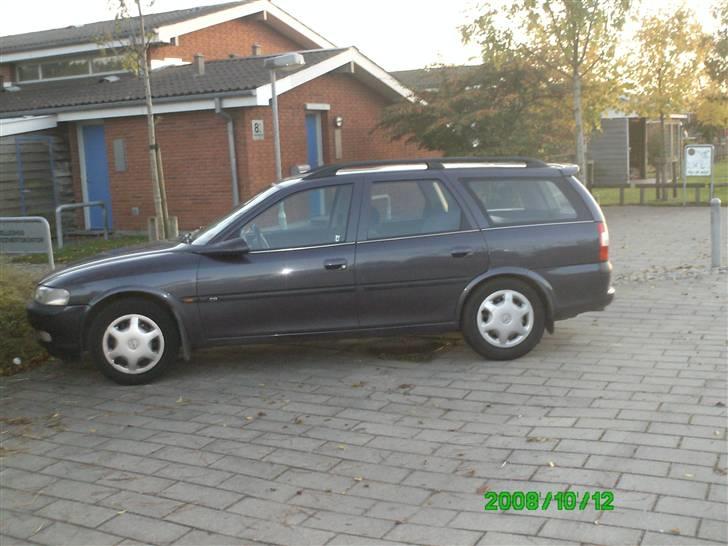 Opel vectra B wagon cd billede 5