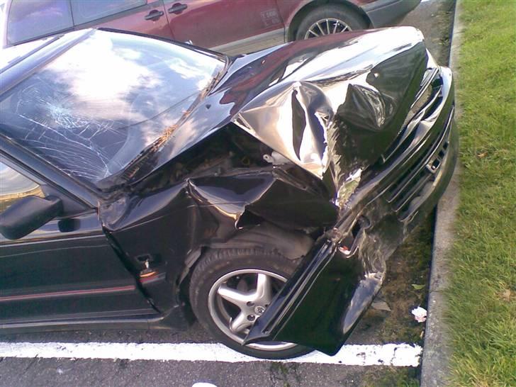 Toyota Corolla GT-S (skrottet) - Sådan fælder man ikke et grantræ billede 18