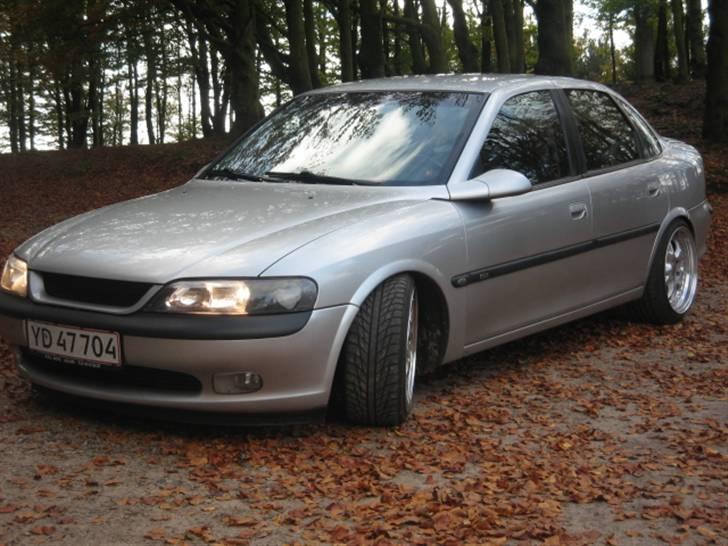 Opel Vectra b cdx SOLGT billede 2