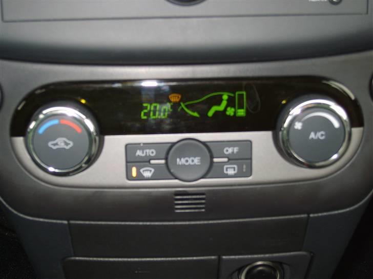 Chevrolet Aveo 1.4 LT C/C billede 17