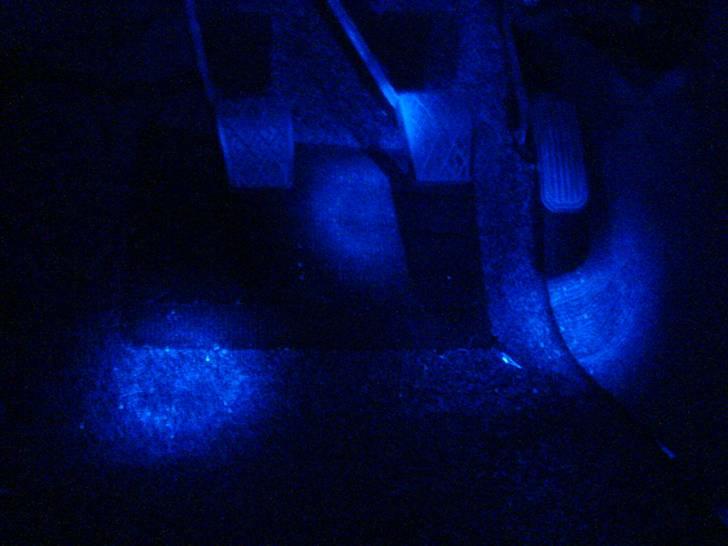 Toyota Afgået ved døden 09  - 3 dioder billede 2