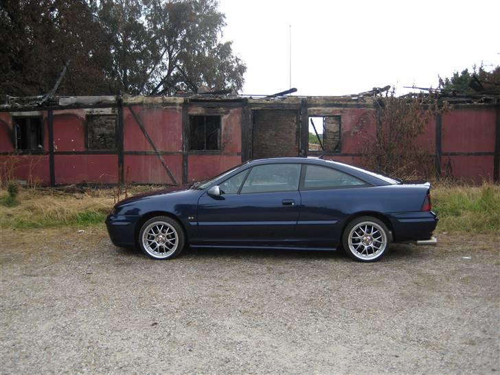 Opel calibra - Bagkofangeren ser lidt lille ud nu :D hehe billede 10