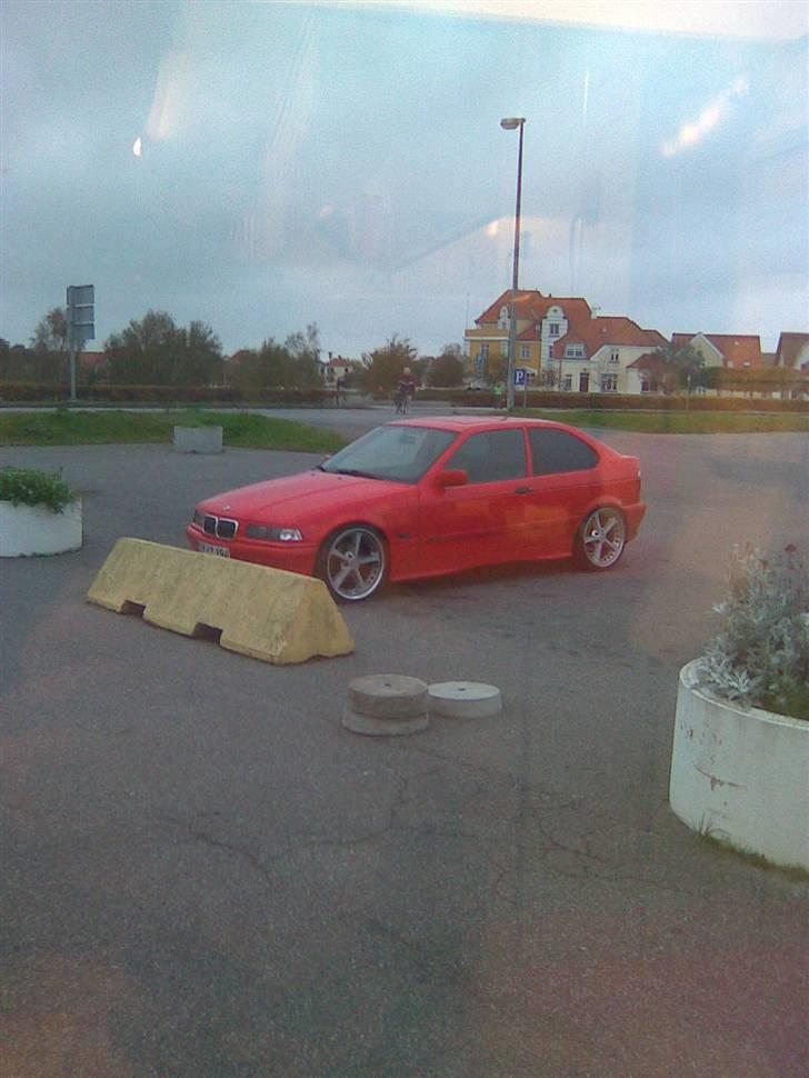 BMW 318 Ti SOLGT billede 14