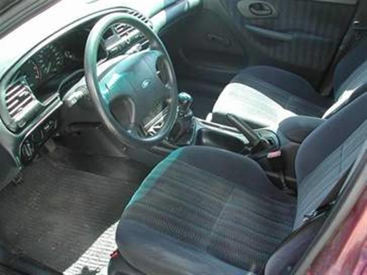 Ford Mondeo TD Totalskadet billede 5