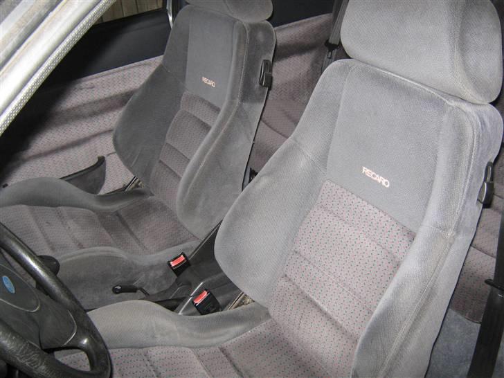 Ford Escort MK V 1,6i CL - Helt utroligt, så meget bedre man sidder i de sæder.. billede 16