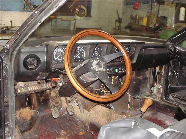 Alfa Romeo GTV . 2.0  - den er lavet om til GTV 6  lok . men alt originalt haves stadig  billede 5