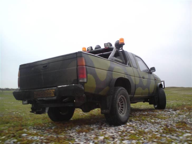 Nissan King Cab 4x4 2.5D (Død) billede 3