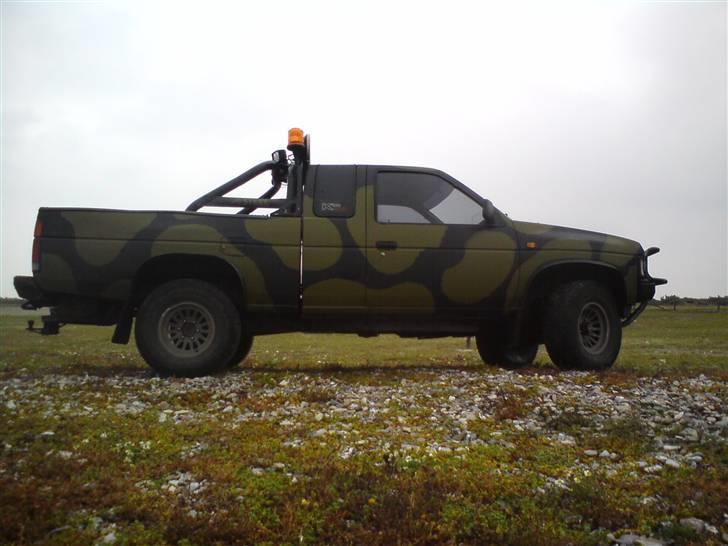 Nissan King Cab 4x4 2.5D (Død) billede 4