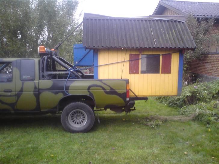 Nissan King Cab 4x4 2.5D (Død) - Hvem siger man ikke kan lave en King Cab til en autocamper med et lejehus hehe billede 14