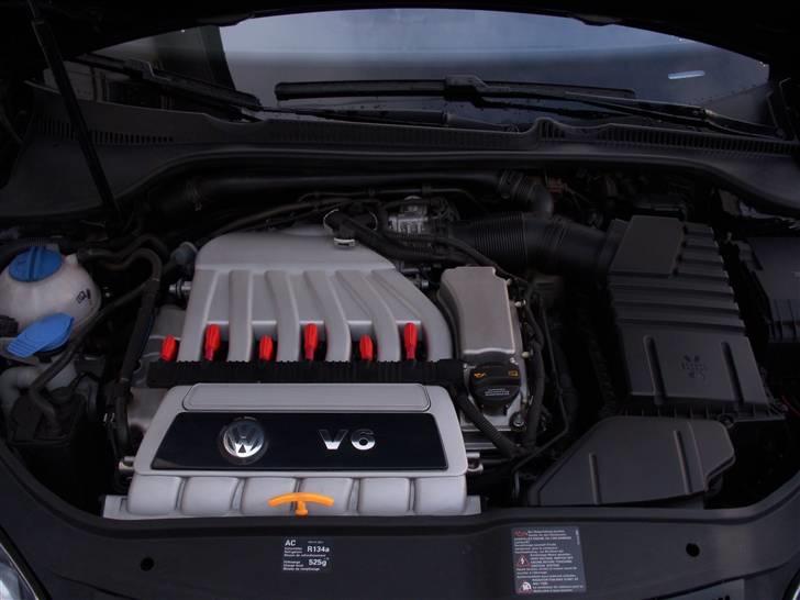 VW Golf R32 billede 9