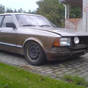 Ford Granada 2.8i Ghia Solgt