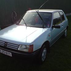 Peugeot 205 solgt