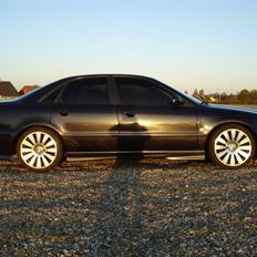 Audi A4 1.8 20v " Solgt "