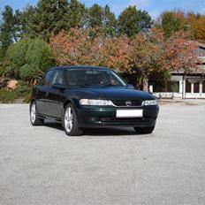 Opel Vectra B 1.8 16v 