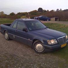 Mercedes Benz 300 D Pick-Up