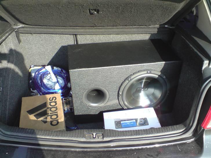 VW Golf  [SOLGT] - det er så mit "trunk" billede 6