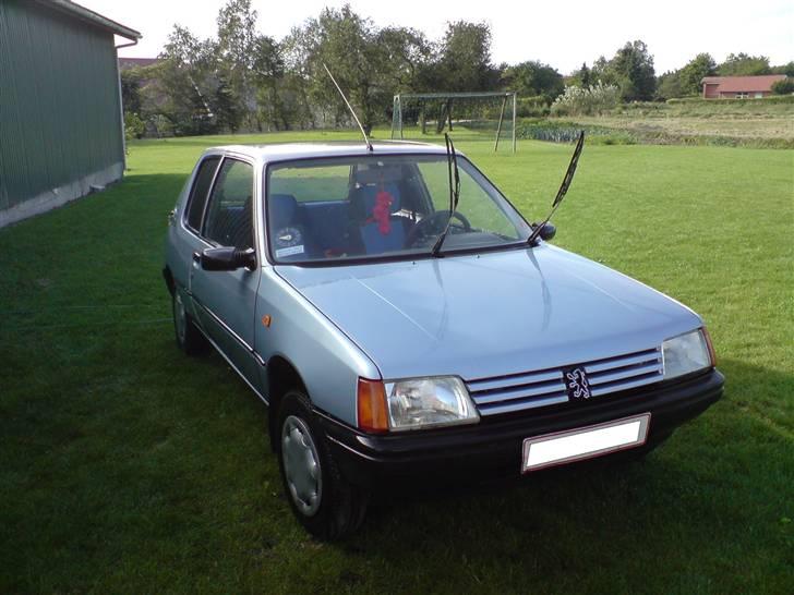 Peugeot 205 solgt billede 6