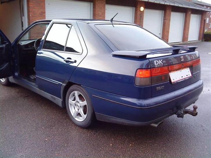 Seat Toledo *solgt* - Hjemme foran garagen. billede 2