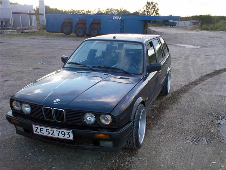 BMW e30 325i touring "SOLGT" billede 12