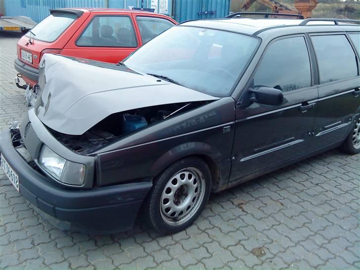 VW passat smadret billede 10